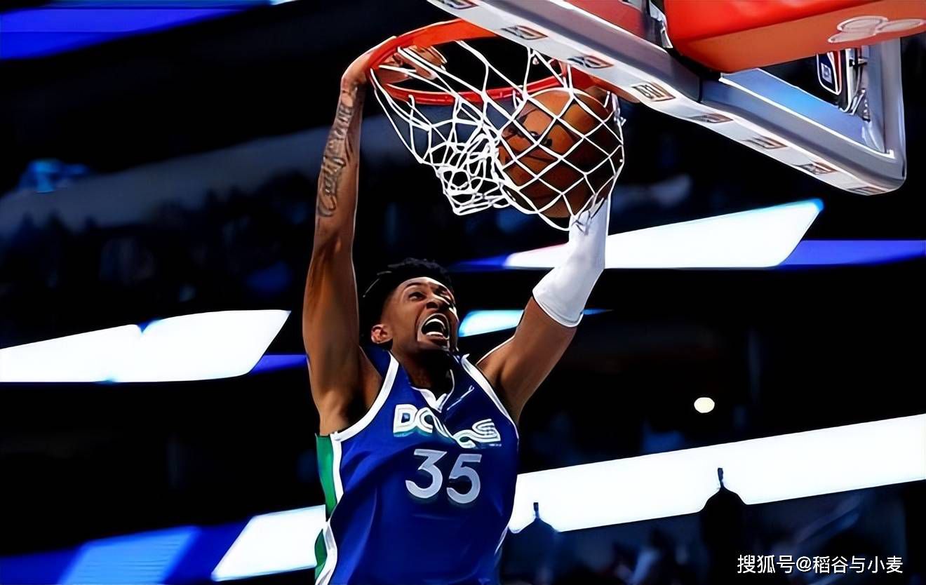 战报恩比德三节31+15+10马克西21+576人复仇公牛　NBA常规赛76人主场对阵公牛，两队才刚刚交过手，上场比赛76人在恩比德缺阵的情况下不敌公牛，目前76人排在东部第三，公牛排在东部第十。